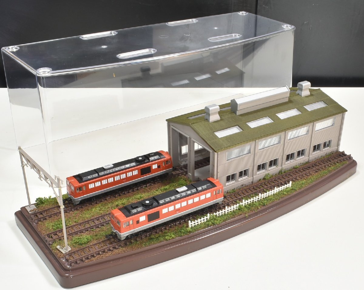鉄道模型 ジオラマ 展示台 Nゲージ用 架線柱ヤード灯付 電車区