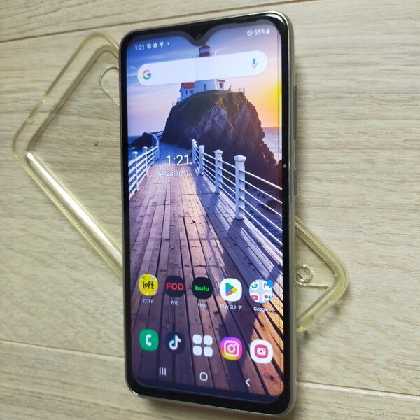 「GALAXY A21」 ホワイト 概ね美品かと思います SC-42A バッテリー良好です。 Androidバージョン11 SIMロック解除済 ケースおまけ