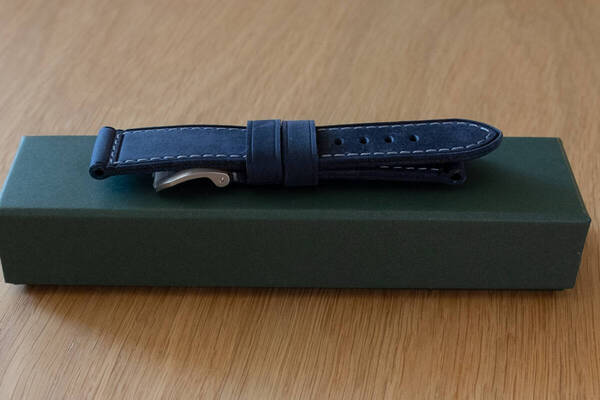パネライ PANERAI 純正 NEWダークブルーカーフ(スカモチャート)エクリュステッチとNEWパネライピンバックル(24.0mm/22.0mm)