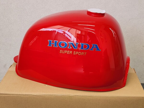 新品★未使用★ヨンフォア風★ゴリラ風★ホンダ★ガソリンタンク★燃料タンク★社外品★おまけ付き★キャップ★コック★セット★ステッカー