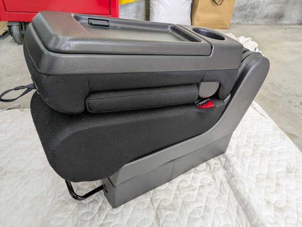 【送料込み】ニッサン セレナ C26前期 センターコンソール コンソールボックス