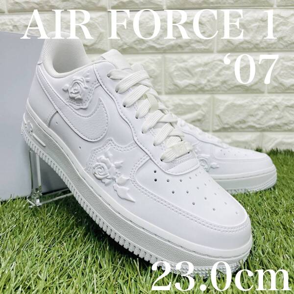 即決 ナイキ ウィメンズ エアフォース1 '07 AF1 Nike WMNS Air Force 1 白薔薇 厚底 AF1 レディーススニーカー 23.0cm 送料込み HF2016-100