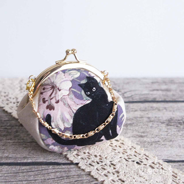 バッグチェーンがま口*黒猫と花畑×パープル*ハンドメイド