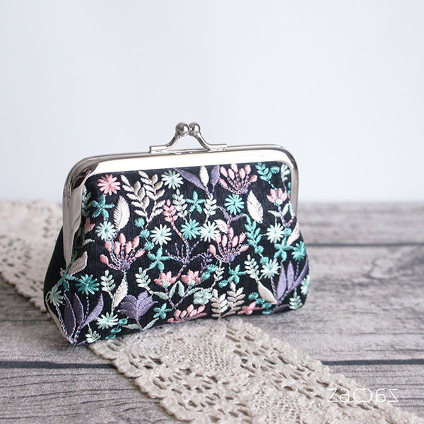 ミニがま口ポーチ*インド刺繍リボン*パープル×グリーン*ハンドメイド