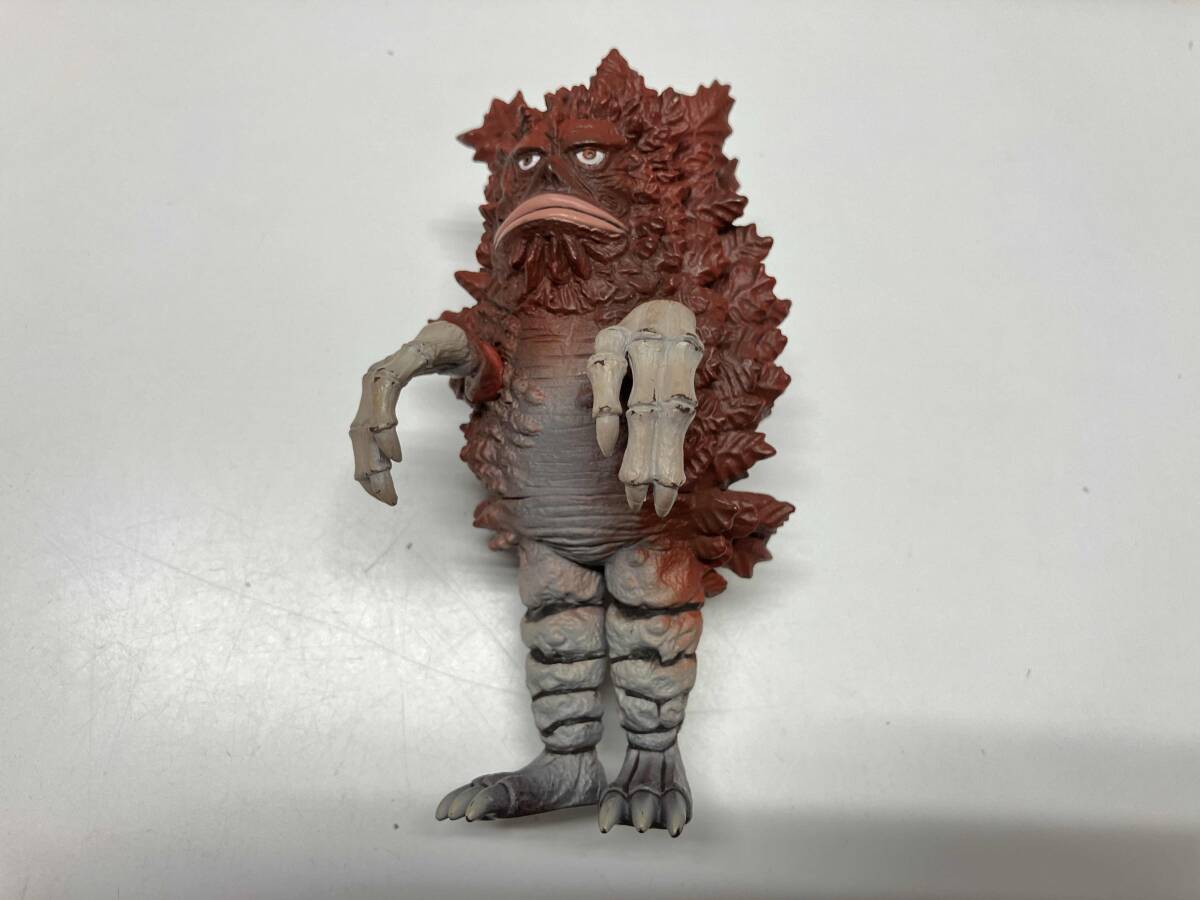 Kemur Man Ultraman Bandai 2000 Ultra Q Monster Series Figure