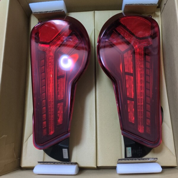 トムス LEDテールランプ tom's テールランプ トヨタ86 ZN6 トムス ZC6 BRZ 81500-TZN66