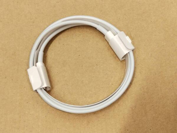 【未使用】 Apple アップル 純正 USB-C - Lightningケーブル 1m A2561