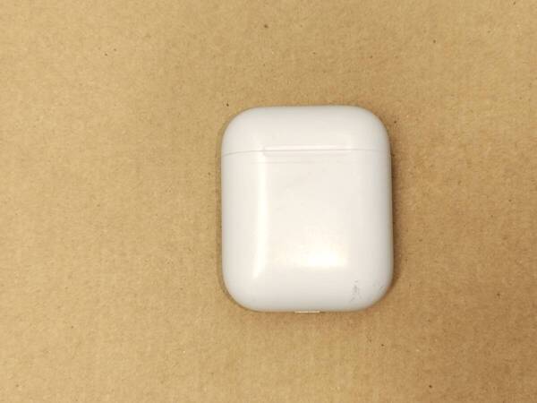 NH2411 2-③ Apple アップル 純正 第2世代 AirPods エアーポッズ 充電ケース のみ 動作OK A1602