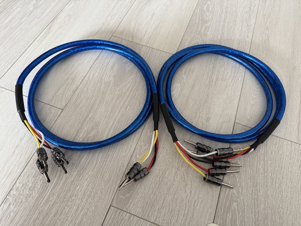 アキュフェーズ 40th 12AWG OCC スピーカーケーブル 2 で 2