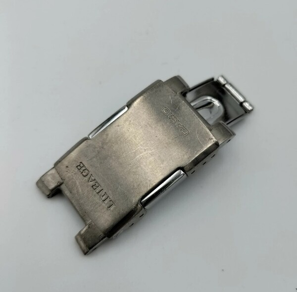 【中古品】腕時計 部品 CASIO LINEAGE LIW-M610TDS リニエージ バックル 中留め クラスプ 尾錠 ベルト バンド