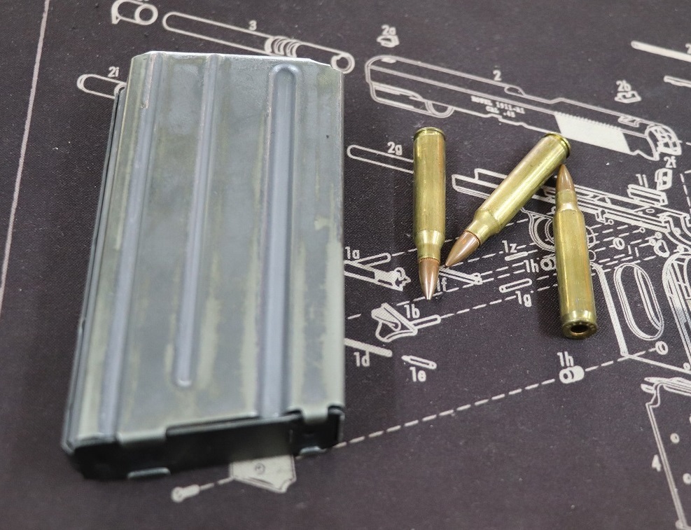 アメリカ軍実物 M16/AR15 20連マガジン(3本セット) Yahoo!オークション -「m16 マガジン 実物 20」の落札相場・落札価格