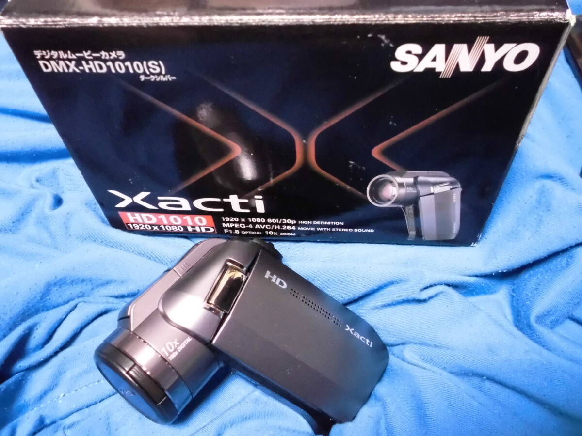 サンヨー Xacti フルHD デジタルムービー デジカメ DMX-HD1010 Amazon | SANYO Xacti DMX-C4(N) デジタルムービー ファンタジー