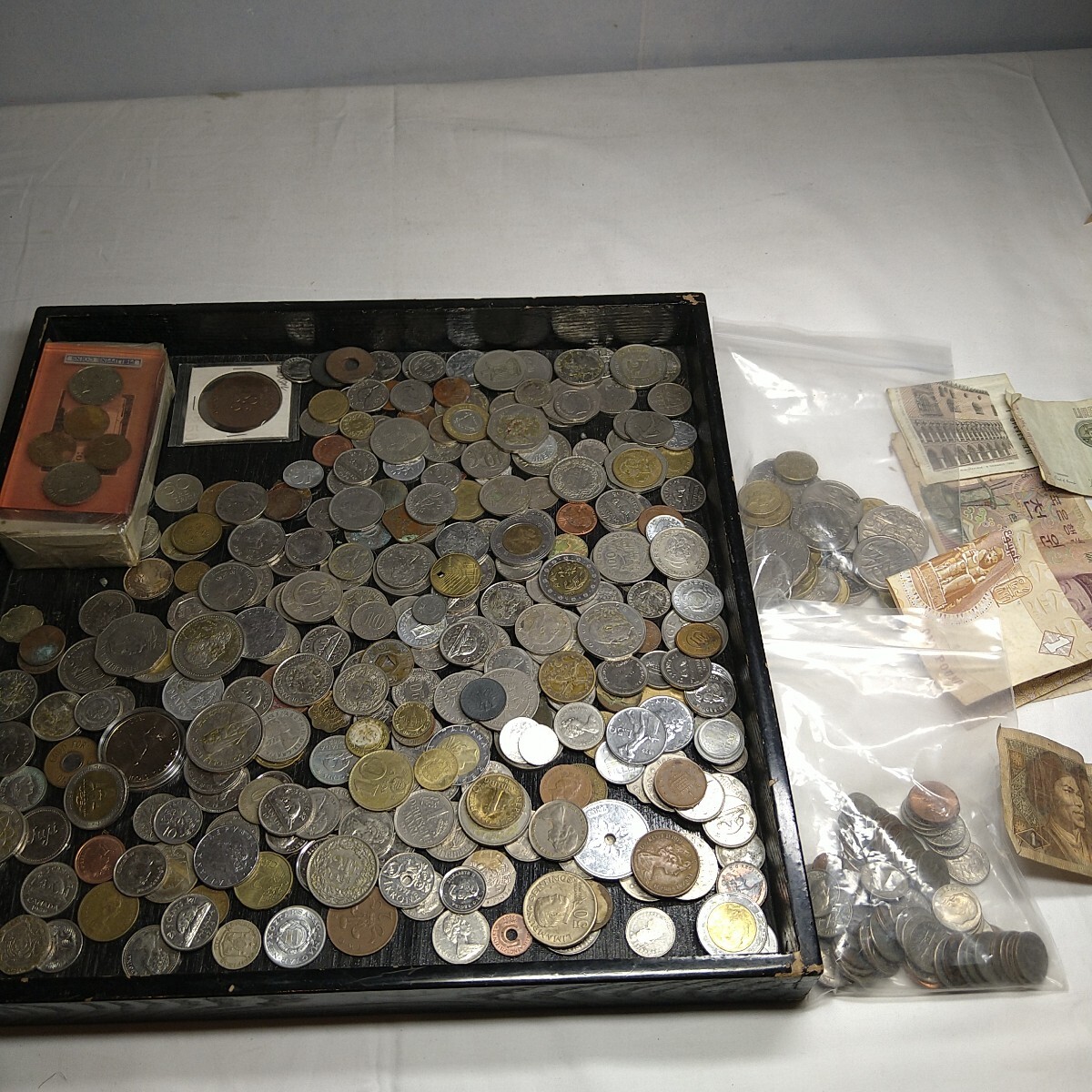 古銭.古札.外国硬貨まとめ 大量 (整理品)(日本)｜売買された