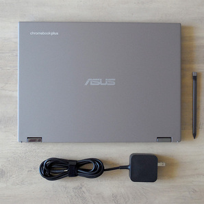 極美品 ASUS 14インチ 2-in-1 Chromebook Plus CM34 Flip 「CM3401FFA-LZ0194」 Ryzen 3 7320C / 8GB / 128GB 2033年6月まで利用可