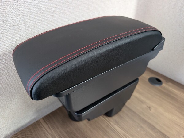新品即納 ヤリス アームレスト レッドステッチ 肘置き センターコンソール