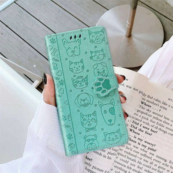 iPhone 13 14 ケース 手帳型 CAT DOG 猫 犬 エンボス加工 グリーン 緑