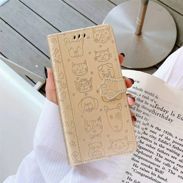 iPhone 13 14 ケース 手帳型 CAT DOG 猫 犬 エンボス加工 ゴールド GOLD