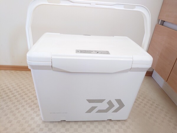 送料込み ダイワ シークールキャリー II SU2500 25L クーラーボックス クーラー 真空パネル搭載