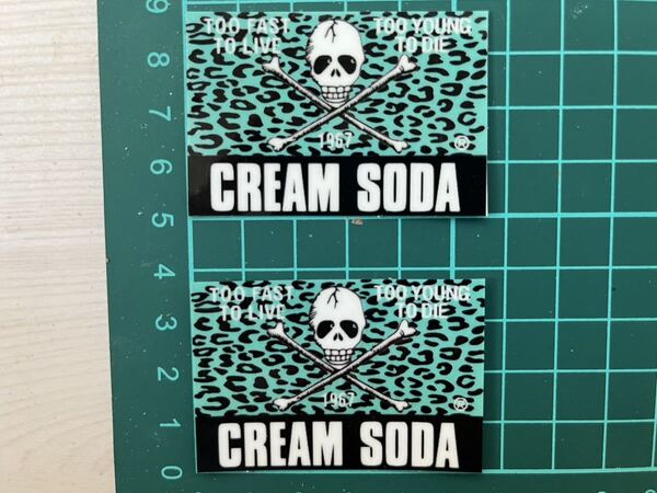 クリームソーダ・ヒョウグリーンステッカー・2枚セット ラミネートUV加工済耐光性