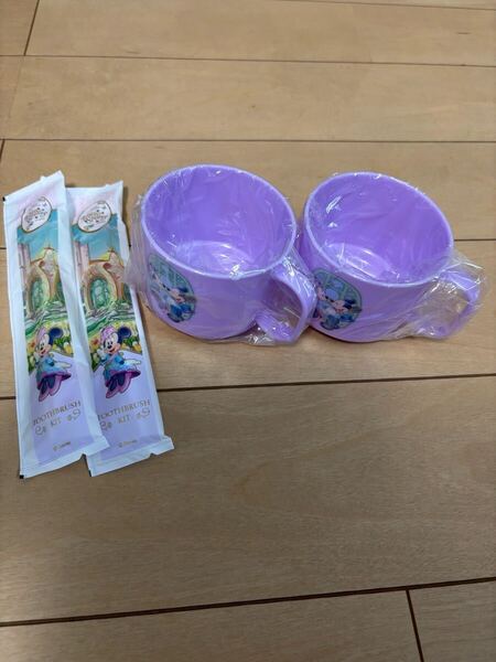 送料無料 新品 未開封 東京ディズニーシー ファンタジースプリングスホテル コップ アメニティ 子供用歯ブラシ セット 非売品