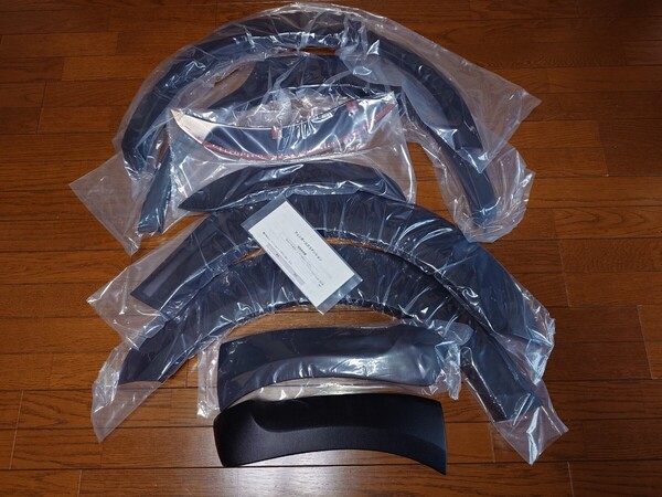 ほぼ未使用 アルトワークス オーバーフェンダー HA36S フェンダーエクステンション SILKROAD(シルクロード) 60L-O43S