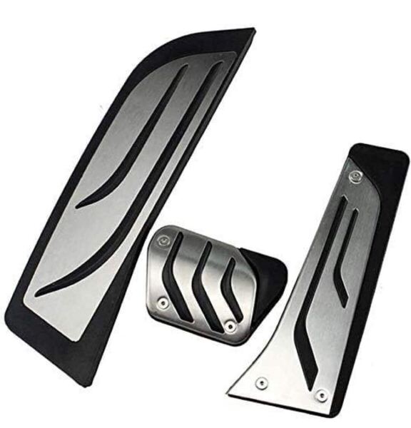 BMW 1 2 3 4シリーズ (F20 F21 F22 F23 F30 F31 F32 F33 F34 F36)用 アルミペダルカバーセット(アクセル・ブレーキ・フットレスト)