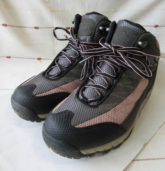 【2回使用】MIZUNO GORE-TEX ミズノ ゴアテックス 24cm EEE 3E トレッキングシューズ スニーカー 登山靴 グレー ピンク 5KF-97064
