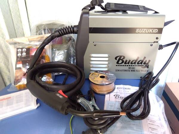 スター電器製造(SUZUKID)オンラインストア限定モデル Buddy80 モスグリーン (面、手袋、溶接ワイヤー セット) 未使用