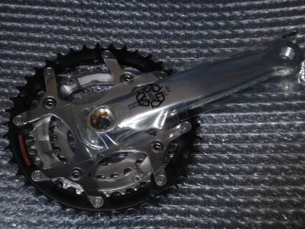SHIMANO FC-M569 175mm 42-32-22 クランクギアセット 未使用品 送料込み