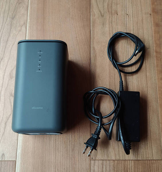 docomo 5G モバイルルーター HR02 ホームルーター
