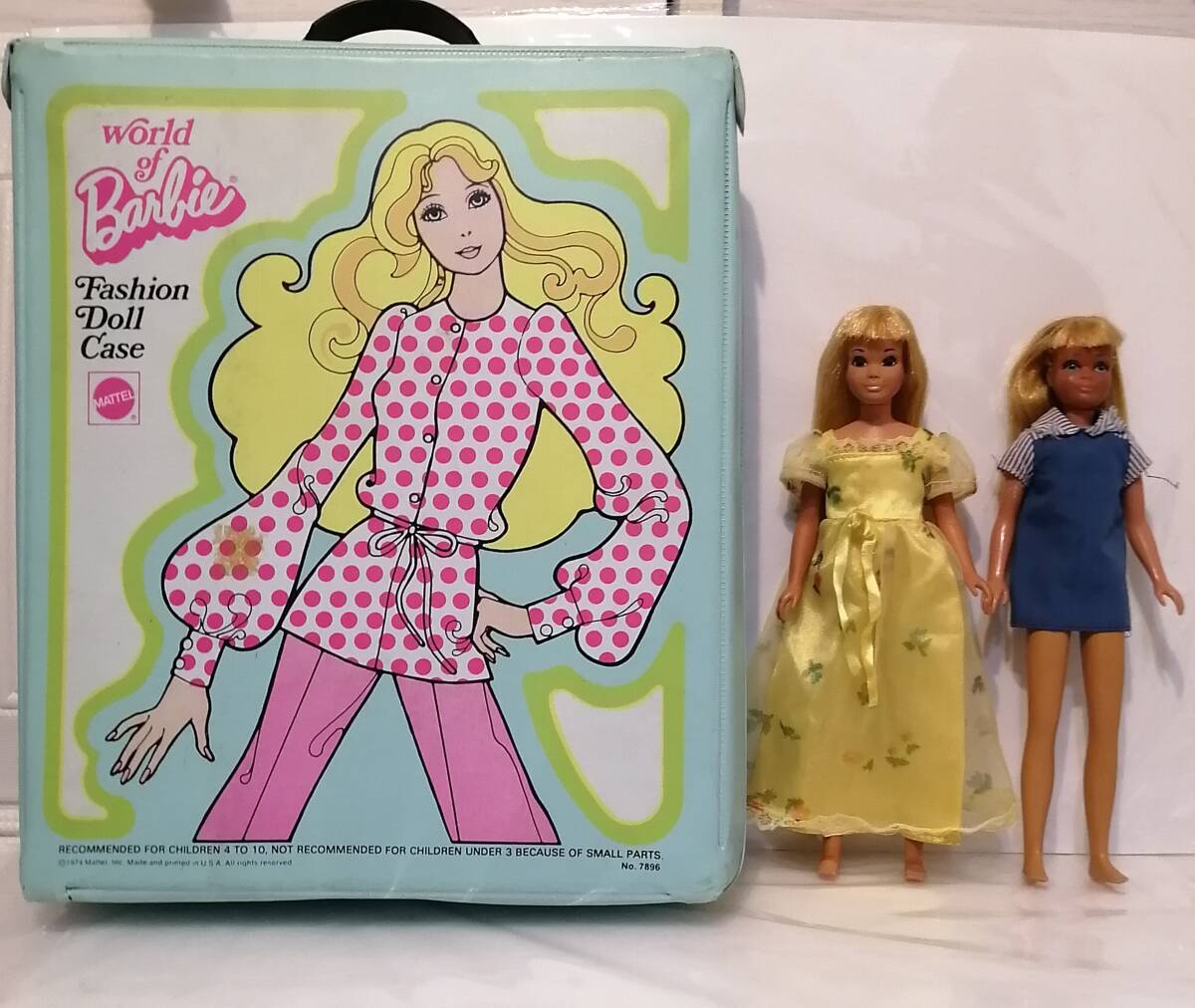 1963 Vintage Rare Canadian issued Barbie Doll Case Hat Box