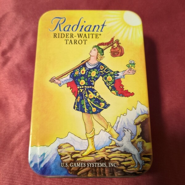 Radiant Rider-Waite in a Tin ラディアント ライダーウェイト タロット (缶入り) タロットカード 78枚 英語版解説書付き