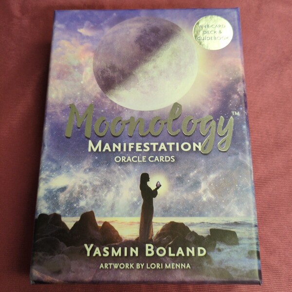 Moonology Manifestation Oracle: A 48-Card Deck 英語版解説書付き