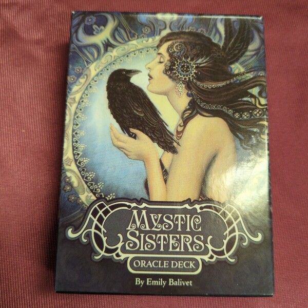Mystic Sisters Oracle Deck 英語版解説書付き