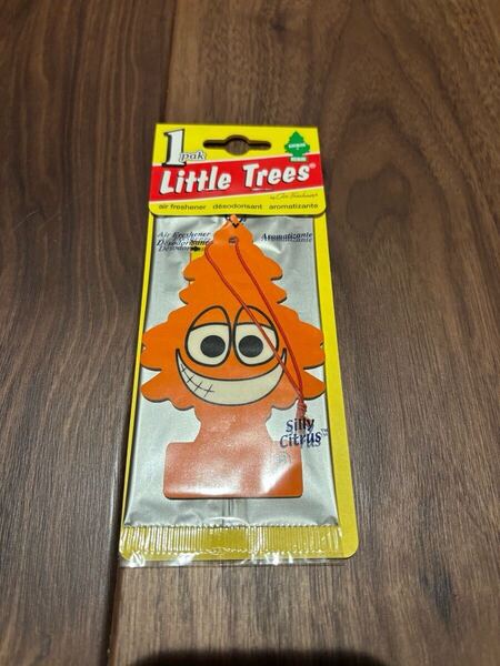 送料無料 リトルツリー シリーシトラス 1枚 廃盤 入手困難品 Little Trees 芳香剤