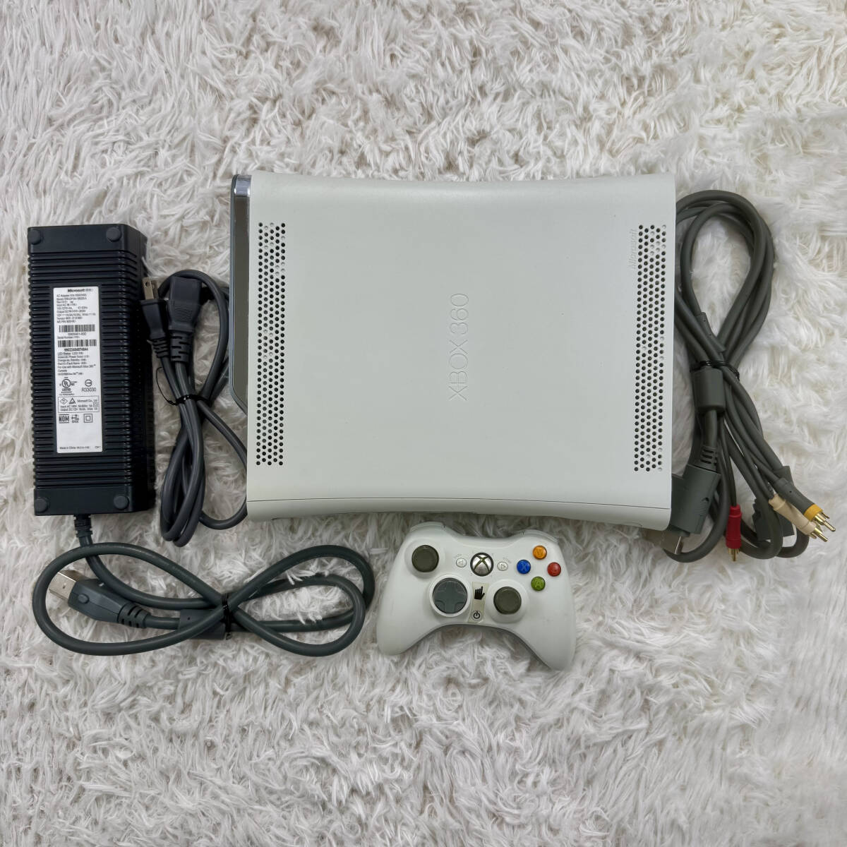 XBOX360(20GB)、ソフト(6本)、記録メディア、単三電池(4本)セット Yahoo!オークション -「xbox360本体20gb」の落札相場・落札価格
