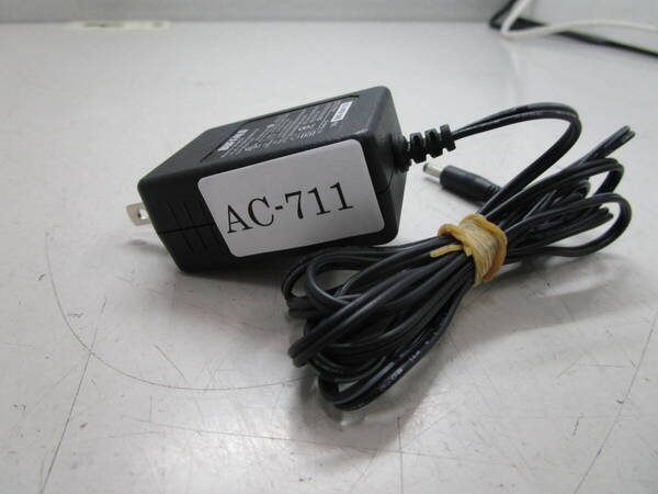 BUFFALO US100523 ACアダプタ DC5V/2.3A 通電確認済み 管理番号AC-711