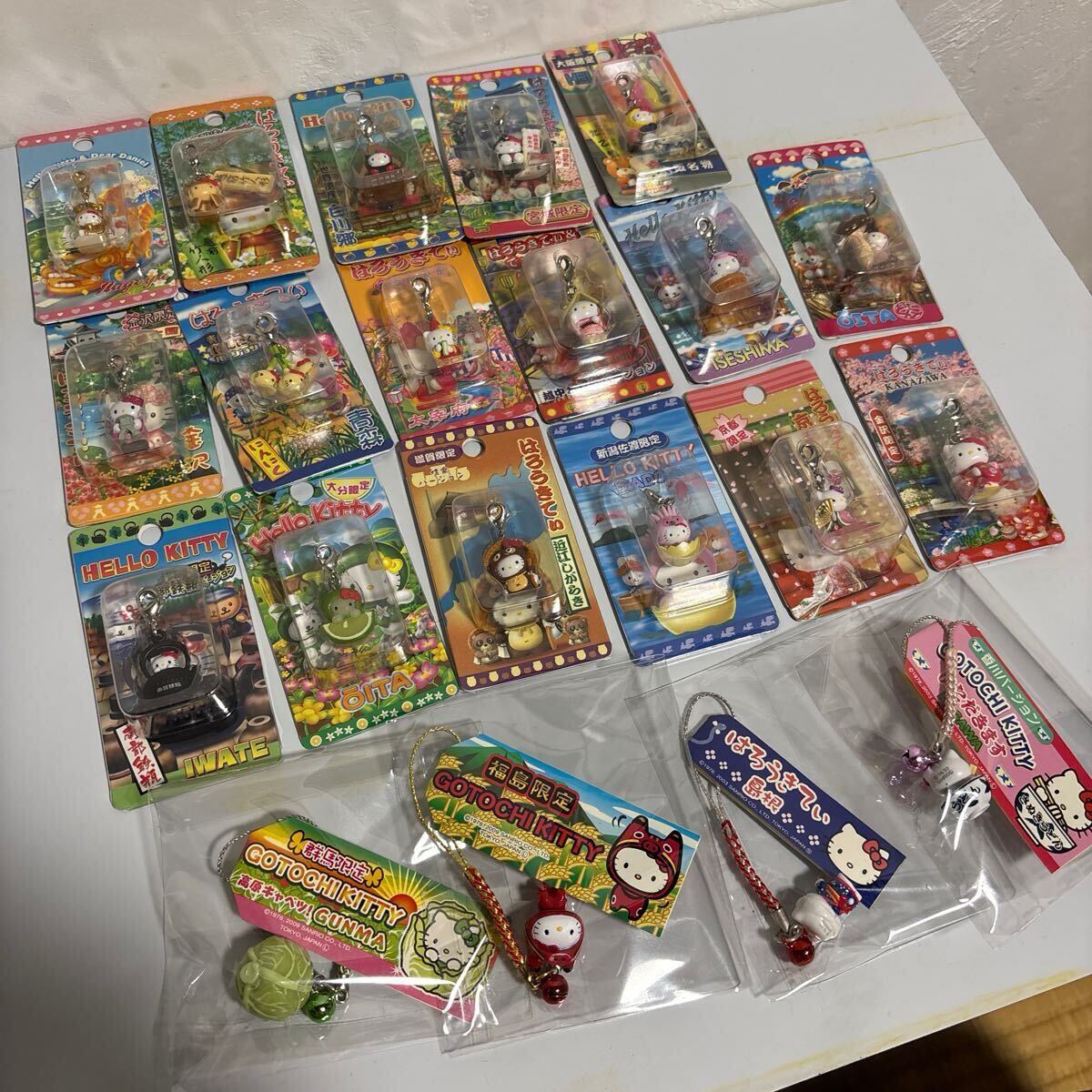 ご当地キティちゃん 根付まとめ売り