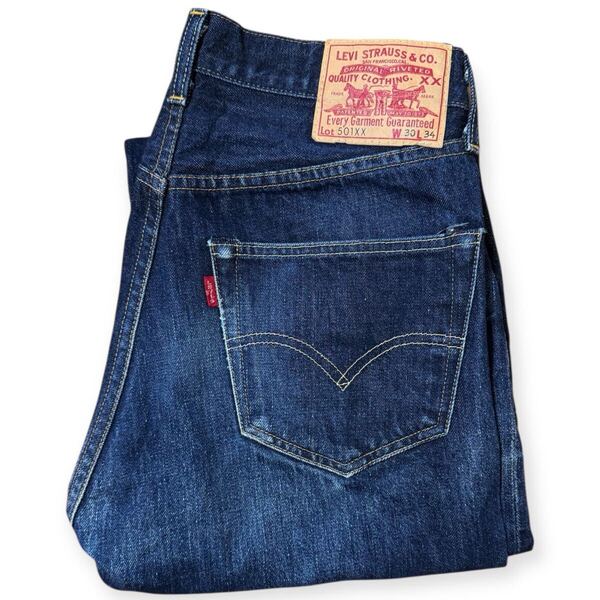 雰囲気抜群 LEVI'S VINTAGE CLOTHING LVC 米国製 501xx 1955年復刻 ビッグE デニムパンツ 赤耳 w30 イレギュラースタンプ