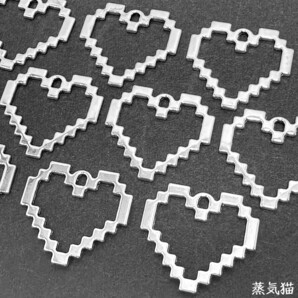 c8630【モザイク】ハートチャーム シルバー10個【ドット絵ピアス イヤリング ネックレス 材料ハンドメイド アクセサリー素材】蒸気猫パーツ