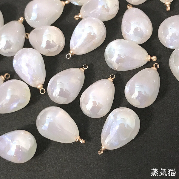 c4332【月光の雫】パールチャーム ホワイトオーロラ 6個【宇宙ピアス イヤリング 手作り材料ハンドメイド アクセサリー素材】蒸気猫パーツ
