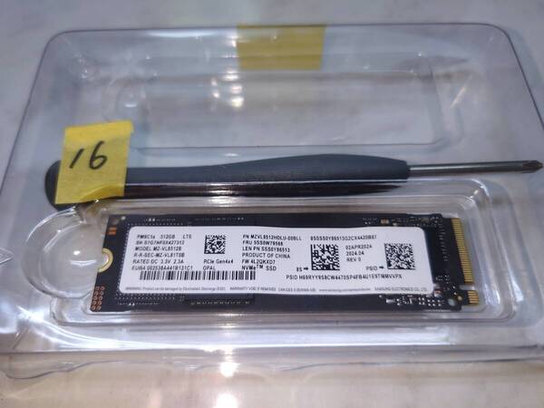 16 ほぼ新品!使用期間15時間!SAMSUNG M.2 SSD 512GB PM9C1a MZVL8512HDLU NVMe フォーマット済み デスクトップ ノートPC WD サムスン