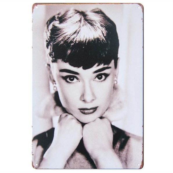 K77a 新品● おしゃれ ブリキ看板 オードリー ヘプバーン Audrey Hepburn インテリアに アメリカ雑貨 アンティーク レトロ セピア色