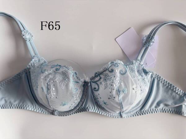 F65☆Simone Perele シモーヌ ペレール Delice フランス高級ランジェリーブラ 水色