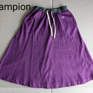 新品 Champion×earth music&ecology スカート 未使用 Mサイズ 紫 チャンピオン