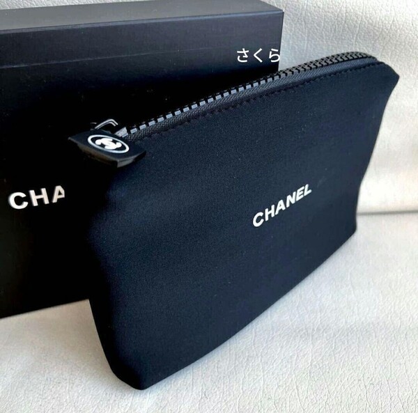 シャネル ノベルティ ブラック 化粧ポーチ CHANEL コスメポーチ ロゴ コスメ ブランド 小物入れ 希少 黒 非売品 新品未使用