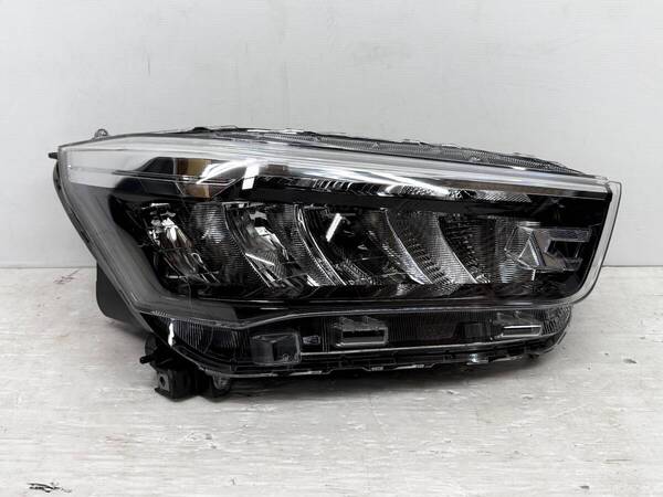 *送料込* 即決 トヨタ ライズ ダイハツ ロッキー A200A A210A 純正 LED 右 ヘッドライト ICHIKOH 1990 刻印LE1 フロント 右側 3055