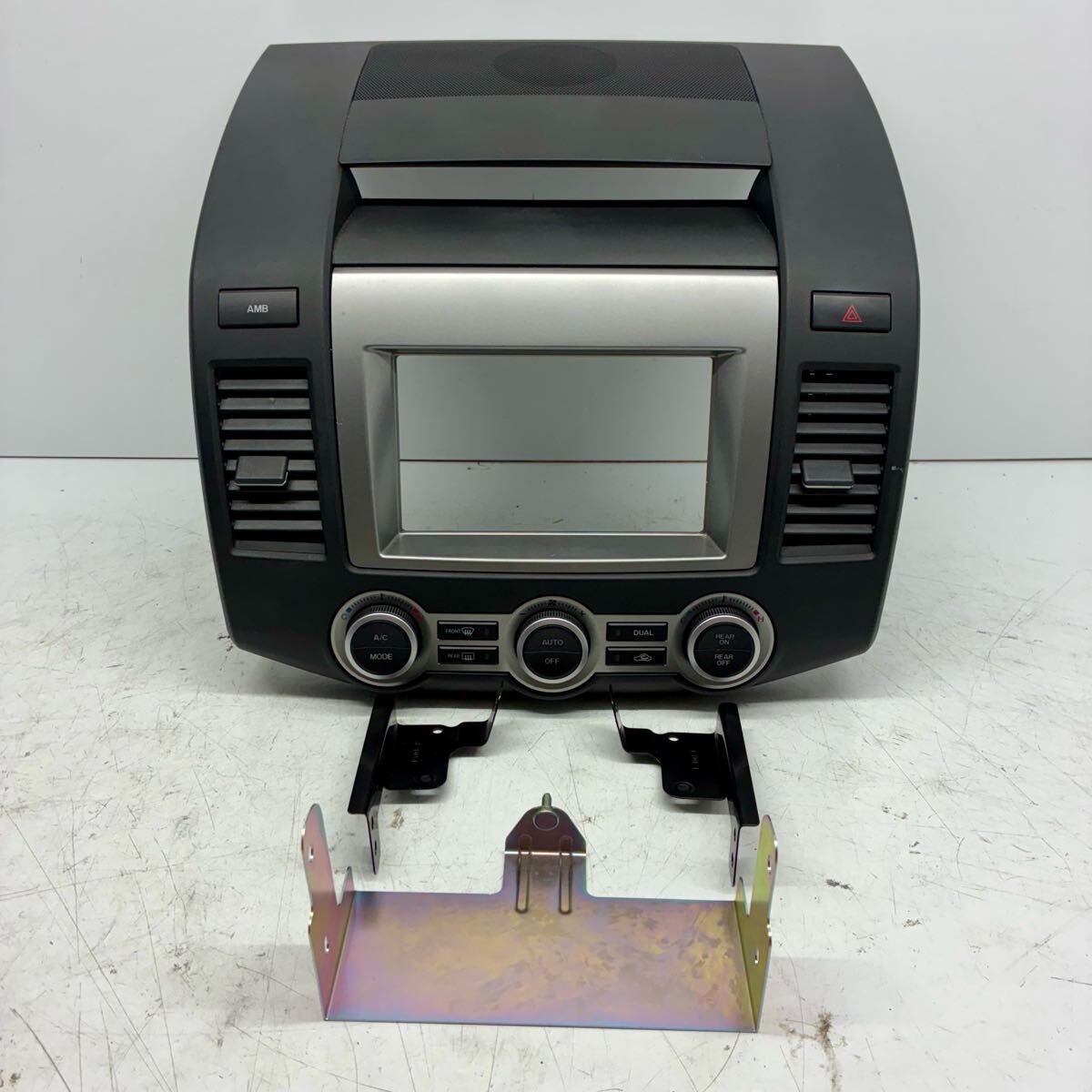 MAZDA ly3p MPV純正ナビ　パネルセット MPV LY3P 化粧パネル交換（マツダ MPV・LY）by minori0022