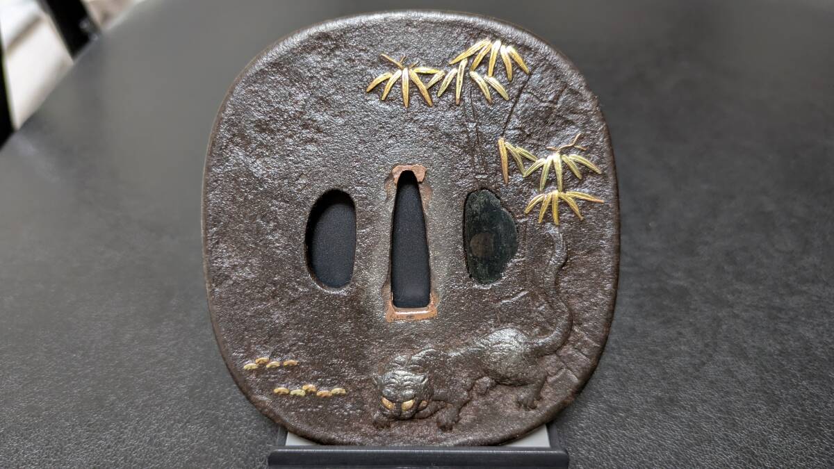 平安城 左右瓢箪透唐草真鍮象嵌鍔/鐔