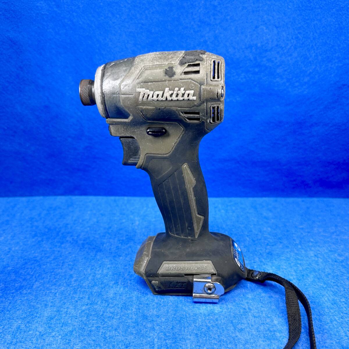 Makita TD173D 電動インパクトドライバー ジャンク Z10114461